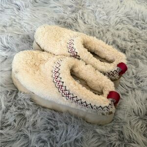 UGG Cream and Red Women's Slippers
